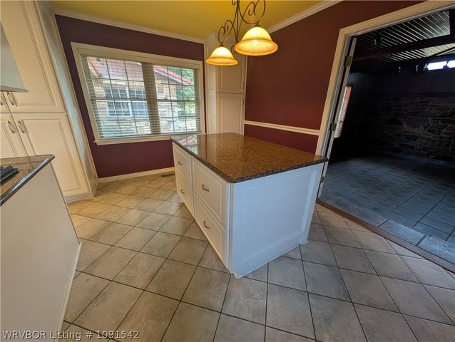 6235 Belmont Drive, Alma, AR 72921