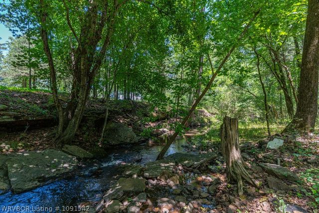 6235 Belmont Drive, Alma, AR 72921