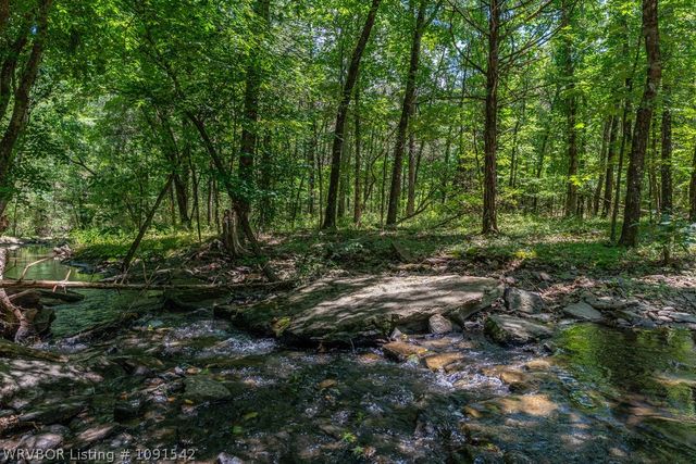 6235 Belmont Drive, Alma, AR 72921