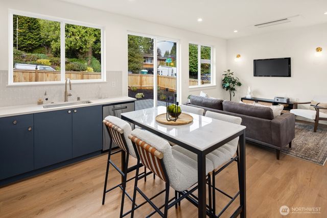 2755 NW 90th Street, Seattle, WA 98117