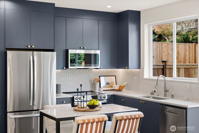 2755 NW 90th Street, Seattle, WA 98117