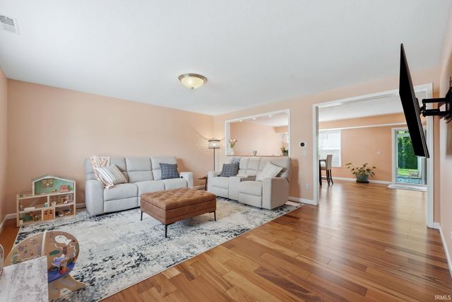 12621 Braveheart Drive, Fort Wayne, IN 46814