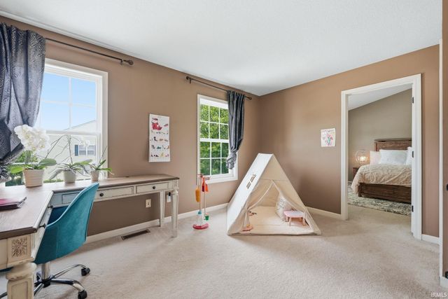 12621 Braveheart Drive, Fort Wayne, IN 46814