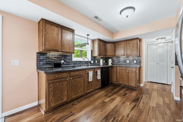 12621 Braveheart Drive, Fort Wayne, IN 46814