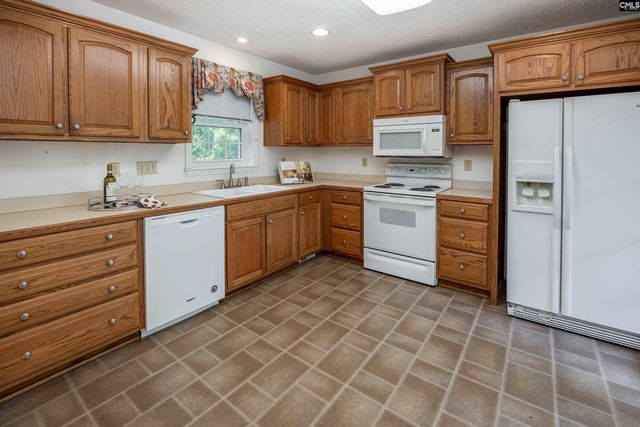 331 Bond Street, Batesburg, SC 29006