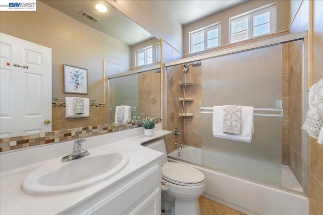 5236 Brookline Ct, Dublin, CA 94568