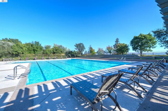 5236 Brookline Ct, Dublin, CA 94568