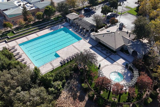 5236 Brookline Ct, Dublin, CA 94568
