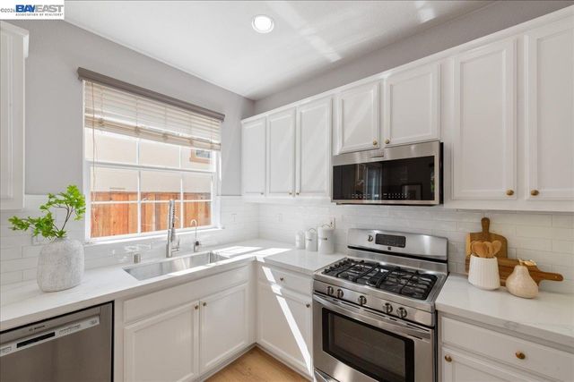 5236 Brookline Ct, Dublin, CA 94568