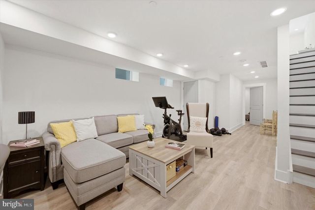 101 E PHIL ELLENA ST, Philadelphia, PA 19119