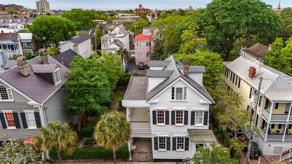 18 Trumbo Street, Charleston, SC 29401