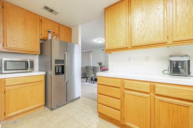 2318 Horizon Drive, Rosamond, CA 93560