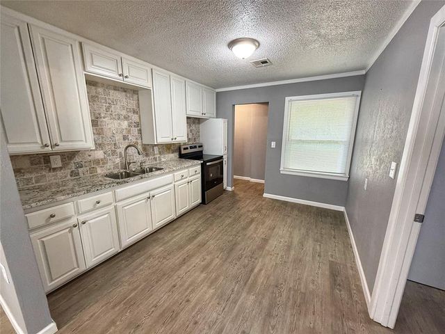 1215 Carol Drive, Shawnee, OK 74804