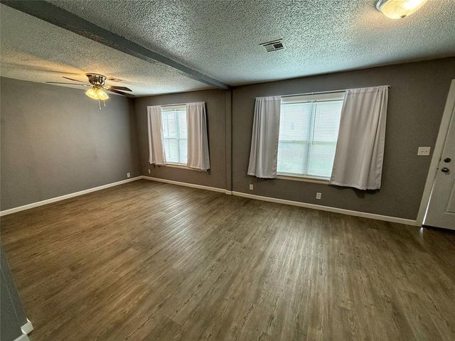 1215 Carol Drive, Shawnee, OK 74804