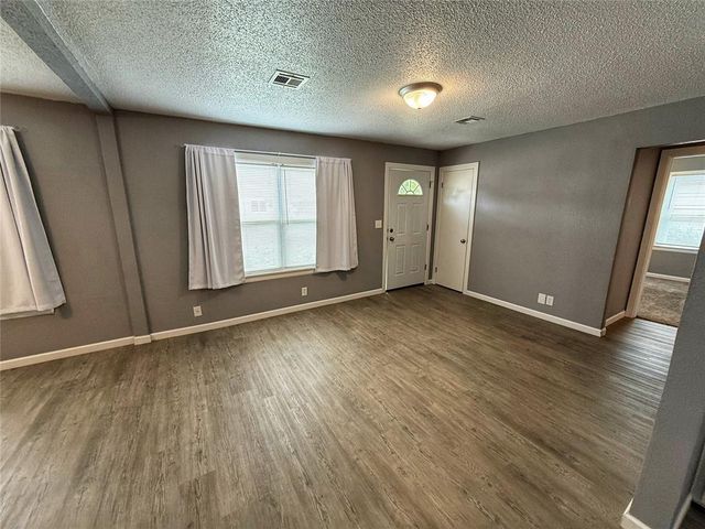 1215 Carol Drive, Shawnee, OK 74804