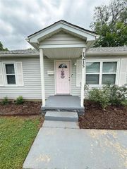 1215 Carol Drive, Shawnee, OK 74804