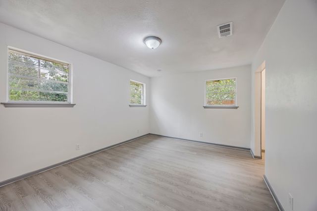 6021 Wester Avenue, Fort Worth, TX 76133