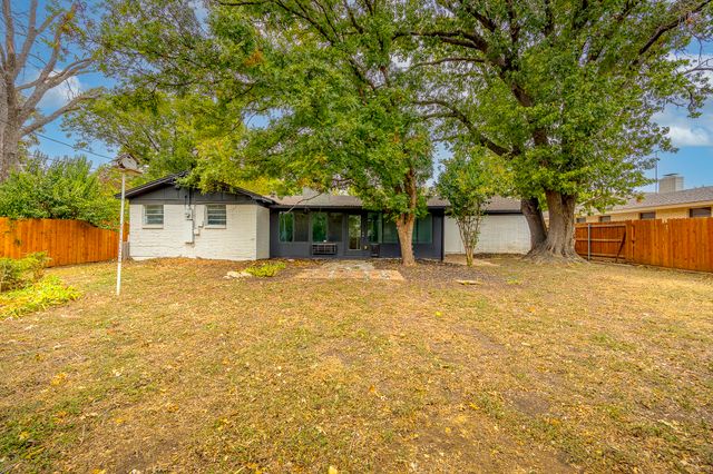 6021 Wester Avenue, Fort Worth, TX 76133