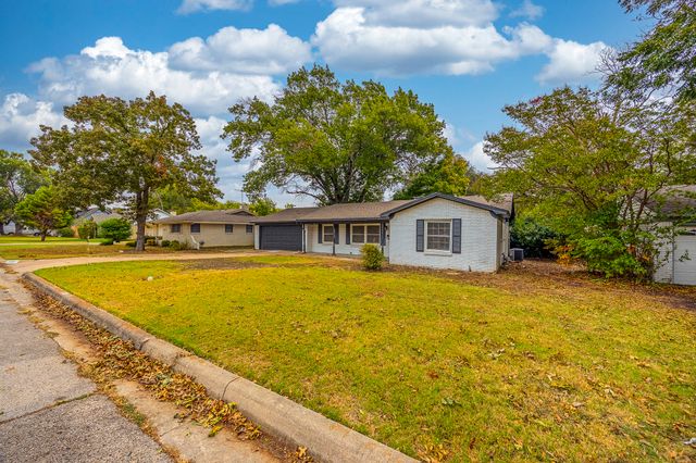 6021 Wester Avenue, Fort Worth, TX 76133