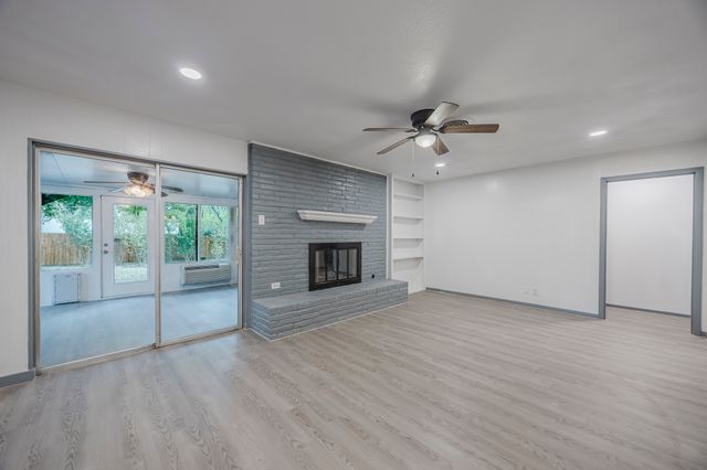 6021 Wester Avenue, Fort Worth, TX 76133