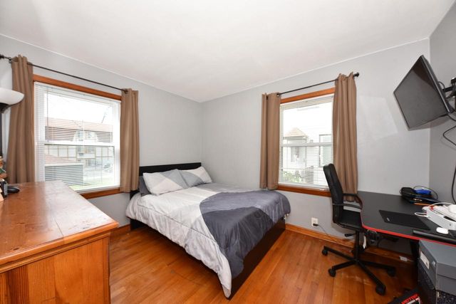 3137 S 19th STREET, Milwaukee, WI 53215