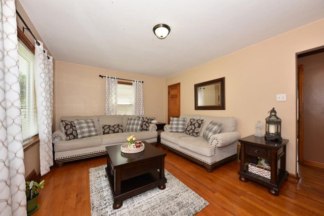 3137 S 19th STREET, Milwaukee, WI 53215