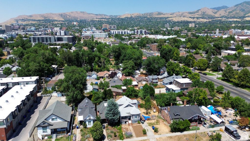 Image 7 of property listing at 462 E 700 S, Salt Lake City, UT 84111