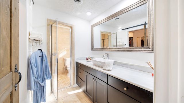 1107 Shorewood Drive, Taylor Lake Village, TX 77586