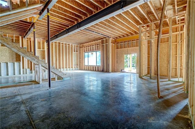 10 Tomahawk Circle, Lake Winnebago, MO 64034