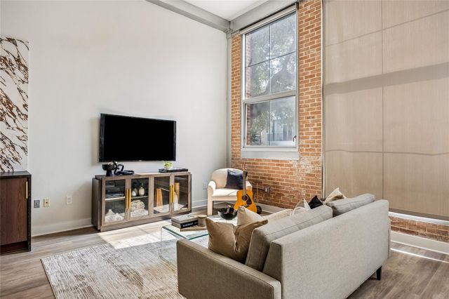 1312 Live Oak Street 107, Houston, TX 77003