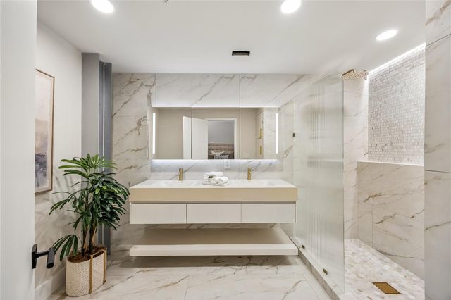 1312 Live Oak Street 107, Houston, TX 77003
