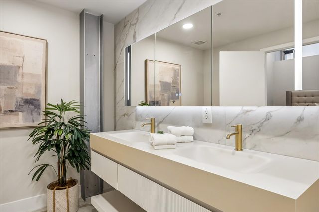1312 Live Oak Street 107, Houston, TX 77003