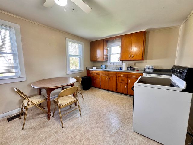 9136 W 500 S, Jamestown, IN 46147