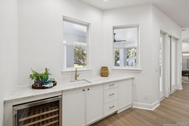 207 Box Oak, Shavano Park, TX 78230