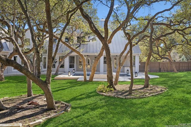 207 Box Oak, Shavano Park, TX 78230