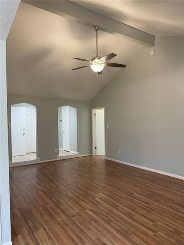 2019 Redwood Street, Kemah, TX 77565