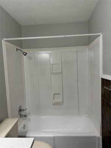 2019 Redwood Street, Kemah, TX 77565