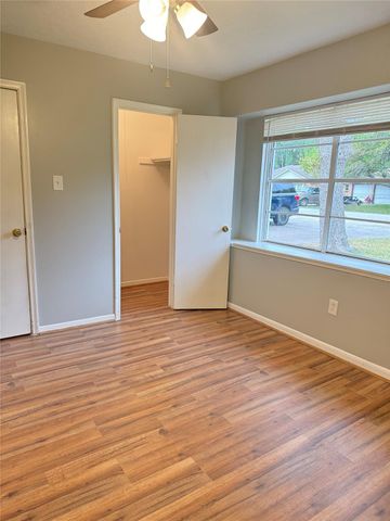 2019 Redwood Street, Kemah, TX 77565