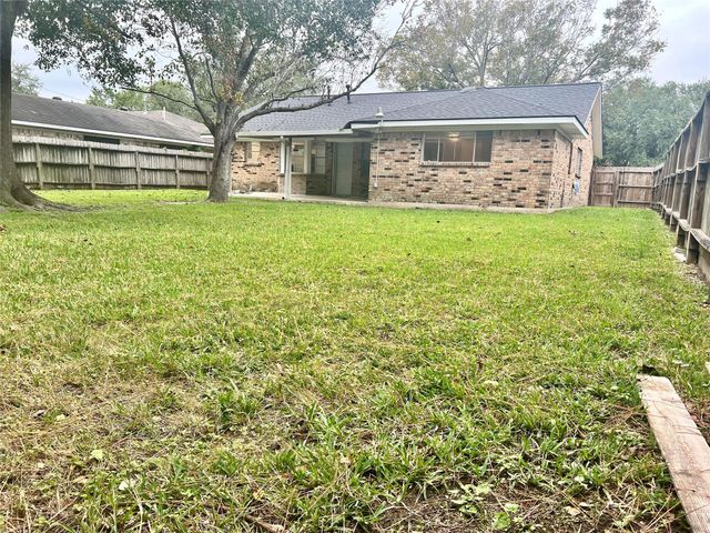 2019 Redwood Street, Kemah, TX 77565