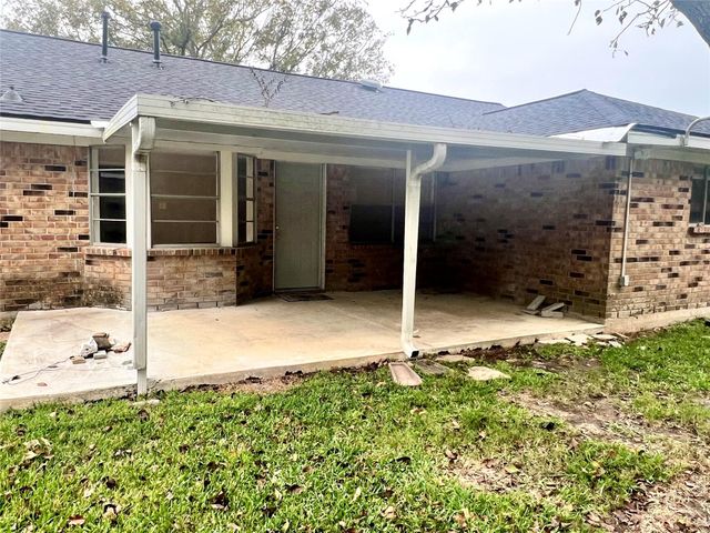 2019 Redwood Street, Kemah, TX 77565
