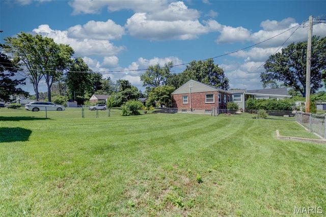 8351 S Laclede Station Road, Unincorporated, MO 63123