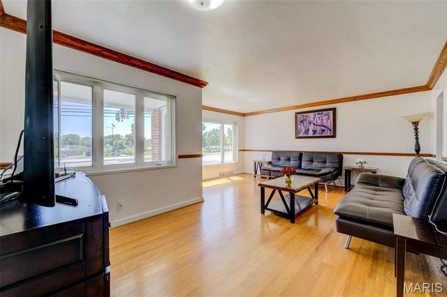 8351 S Laclede Station Road, Unincorporated, MO 63123