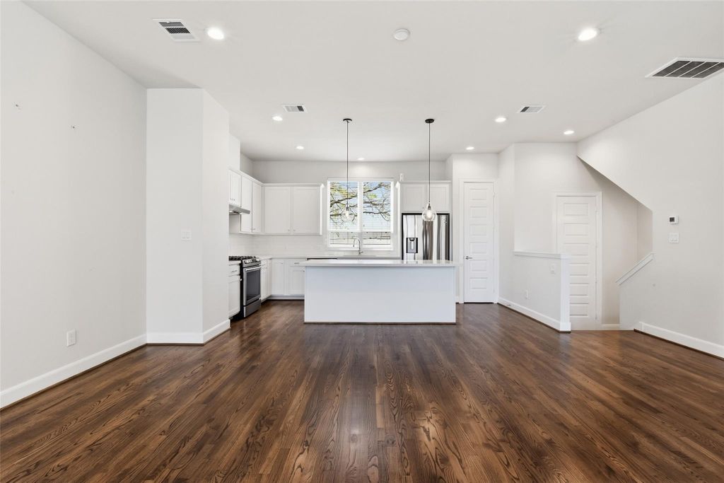 3024 Charline Avenue, Houston, TX 77054