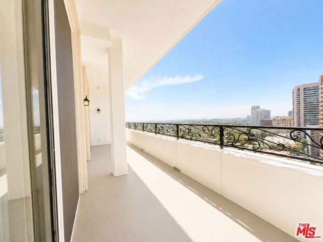 10390 WILSHIRE Boulevard 1804, Los Angeles, CA 90024