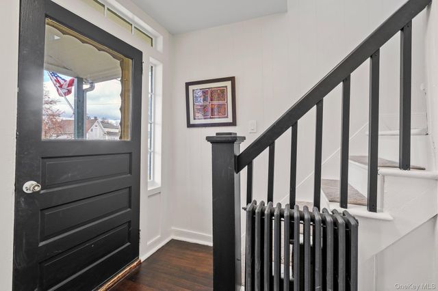 10 Albertson Street, Hyde Park, NY 12538