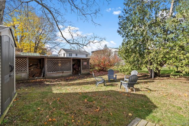 10 Albertson Street, Hyde Park, NY 12538