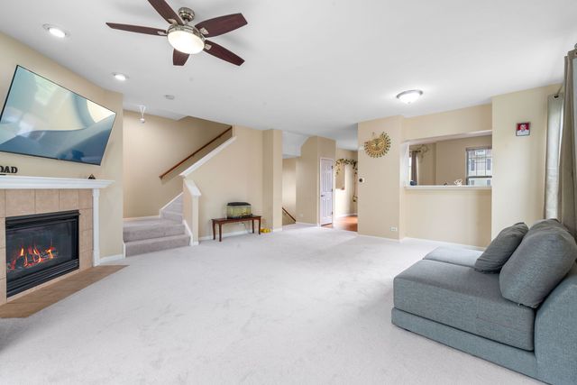 3443 BRADBURY Circle, Aurora, IL 60504