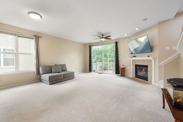3443 BRADBURY Circle, Aurora, IL 60504