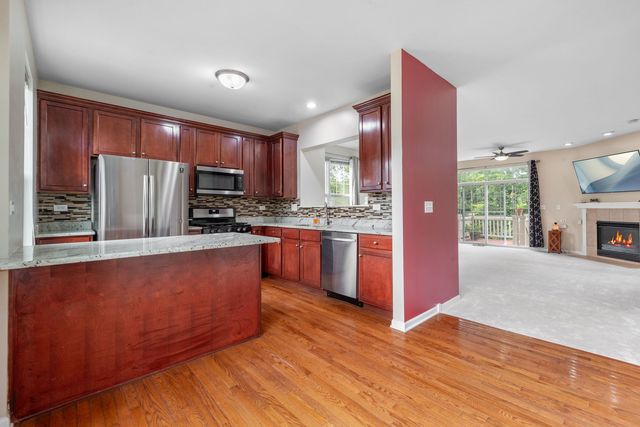 3443 BRADBURY Circle, Aurora, IL 60504