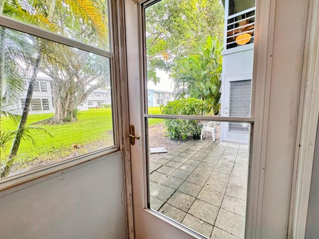 242 Coventry K, West Palm Beach, FL 33417